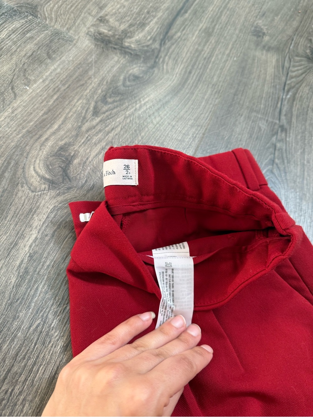 Abercrombie & Fitch RED Wide-Leg Pleated - Picture 3 of 5